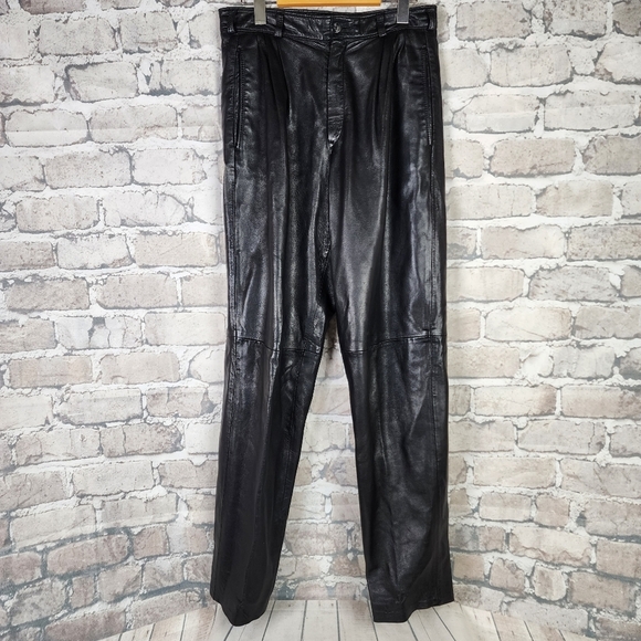 Vintage High Waist Black Leather Pant Pleated Front Taper Leg Lined Waist 28.5" - Picture 3 of 16